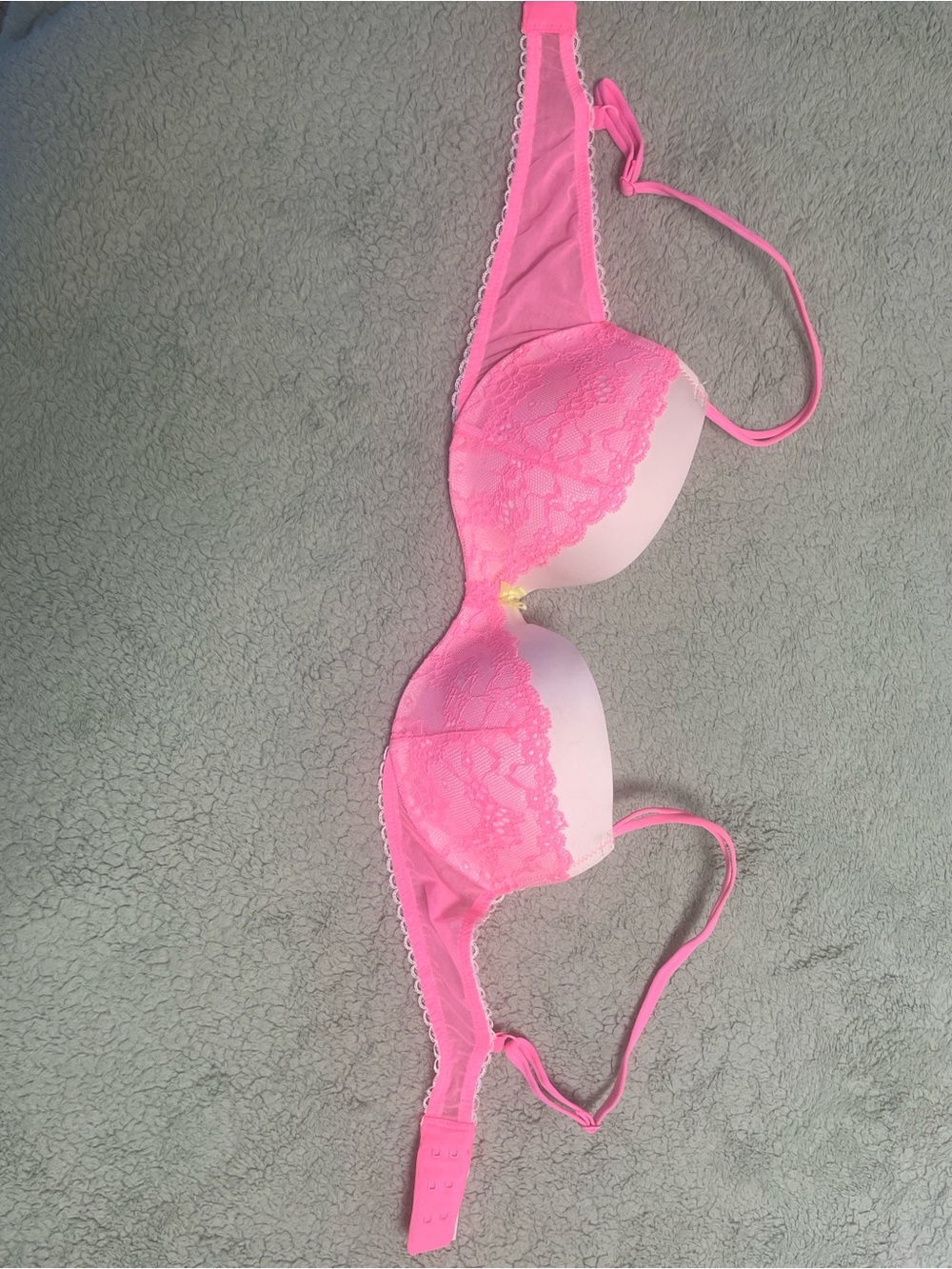 New Victoria's Secret Bright Pink Lace Push-Up Bra Size 34 B.